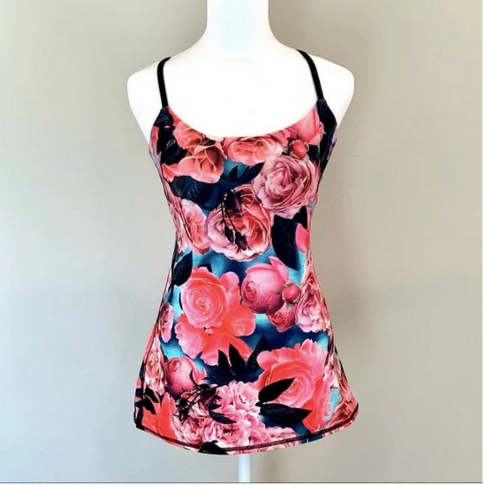 Lululemon workout top tank Built in Bra